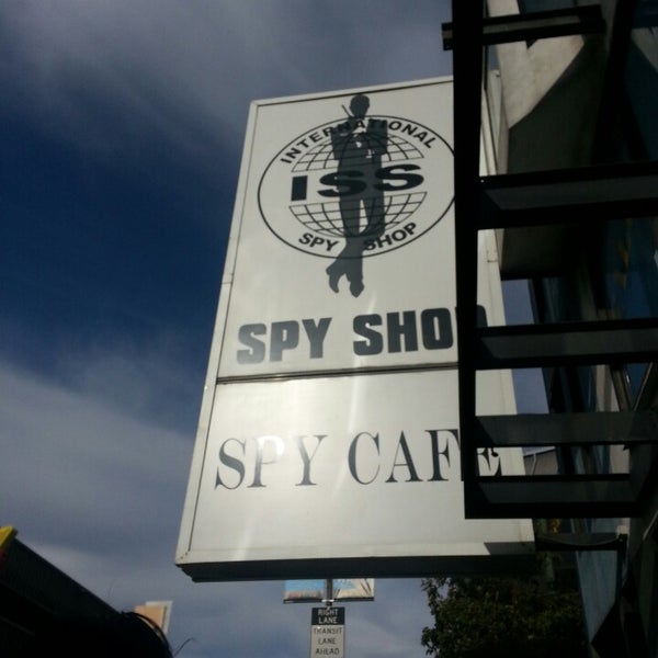 Photo prise au International Spy Shop par E le6/2/2013