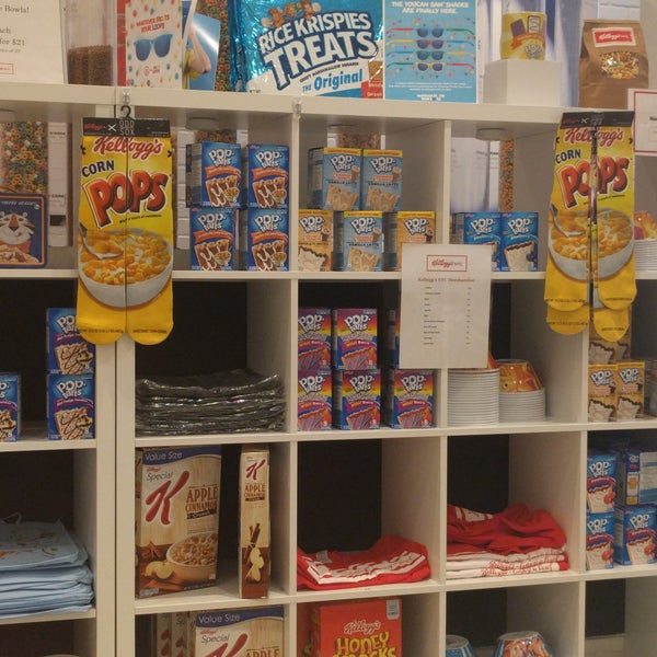 Das Foto wurde bei Kellogg&#39;s NYC von Karel J. am 7/9/2017 aufgenommen