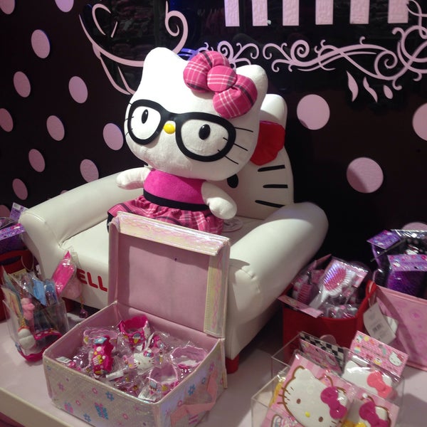 1/4/2015 tarihinde Elif Gizem E.ziyaretçi tarafından Hello Kitty World'de çekilen fotoğraf