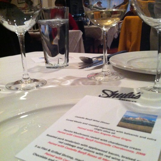 11/13/2012にpeterがShula&#39;s Steak Houseで撮った写真