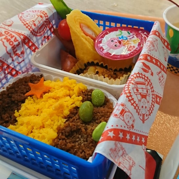 トーマスレストラン Restoran Da Fotograflar トーマスレストラン Restoran Da Fotograflar