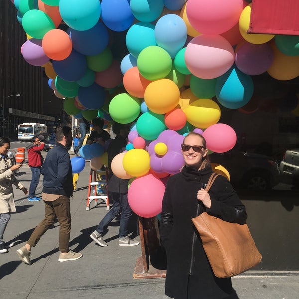 3/31/2018에 joe b.님이 Balloon Saloon에서 찍은 사진