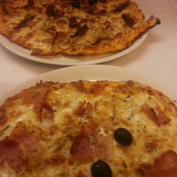 Das Foto wurde bei Pizzeria Casa Nostra von Pilar M. am 6/13/2013 aufgenommen