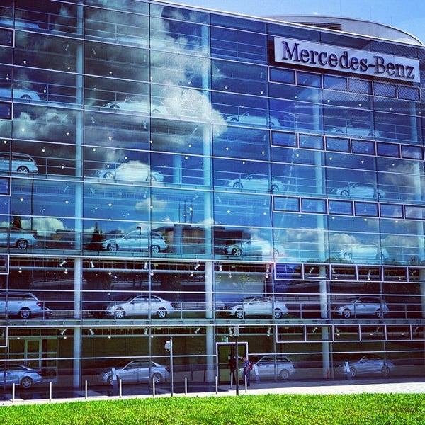 Mercedes Benz Niederlassung Auto Dealership In Munchen