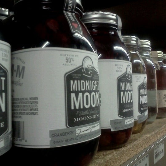 Photo taken at Emilio&#39;s Beverage Warehouse by Crystal L. on 2/2/2013