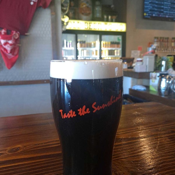 Photo taken at La Quinta Brewing Co. by Joe D. on 10/12/2021