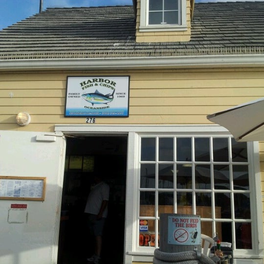 Photo taken at Harbor Fish and Chips by Brian H. on 10/8/2012