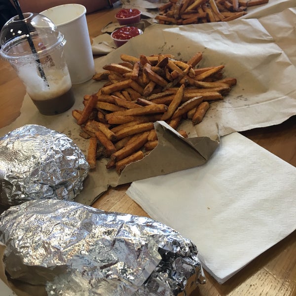 Photo taken at Five Guys by Johnie B. on 5/14/2016