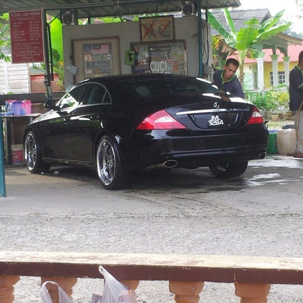 Rizal Car Wash Parit Raja, Johor