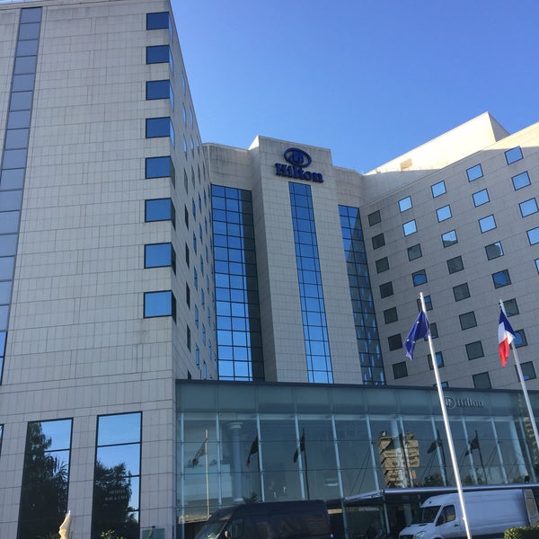 รูปภาพถ่ายที่ Hilton Sofia โดย Zipunnikov D. เมื่อ 9/20/2019