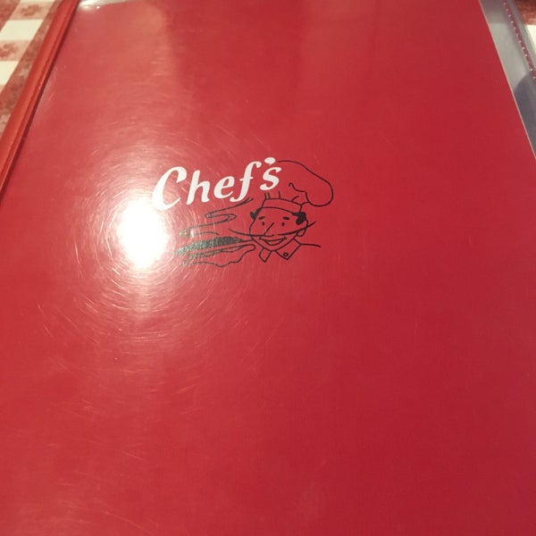 Foto tirada no(a) Chef&#39;s Restaurant por Phil F. em 3/25/2017