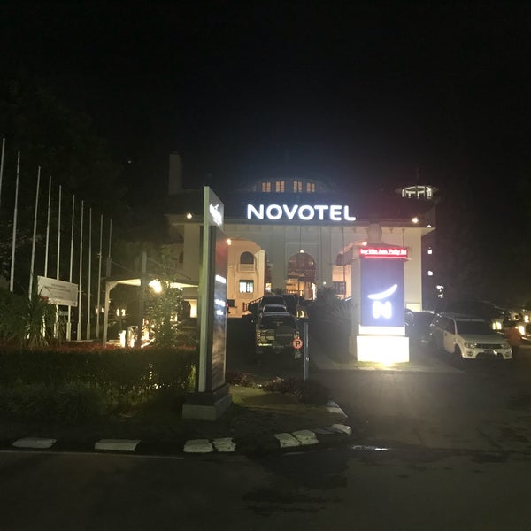 Hotel novotel bukittinggi