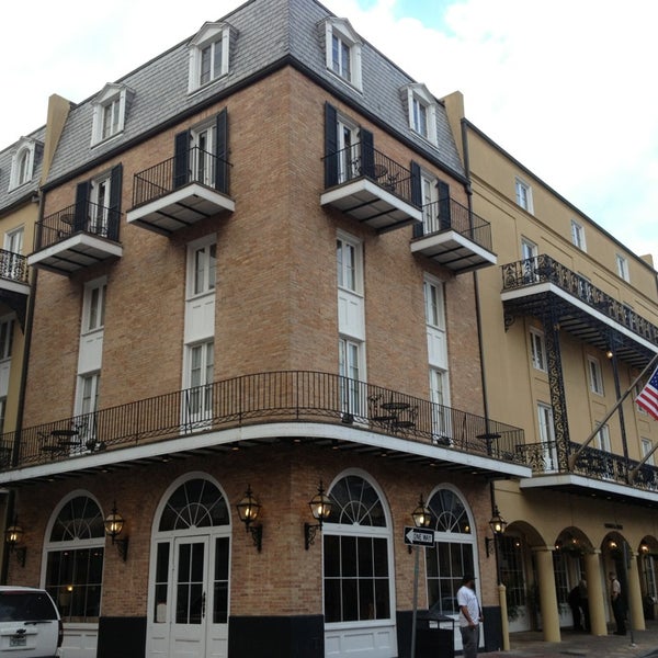 Photo taken at Chateau LeMoyne - French Quarter, A Holiday Inn Hotel by TT on 3/20/2013