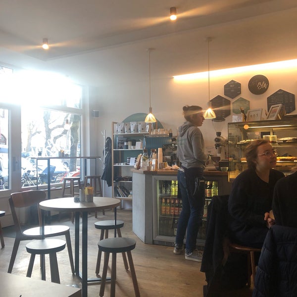 Das Foto wurde bei Café Blá von Lavi am 1/19/2019 aufgenommen