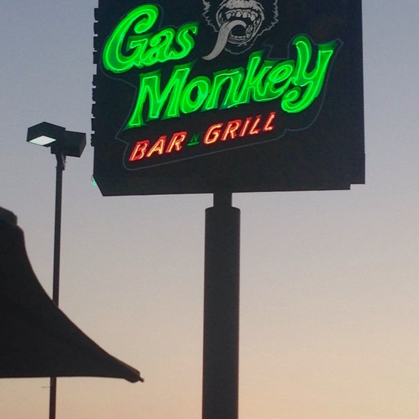 4/21/2017 tarihinde Ken L.ziyaretçi tarafından Gas Monkey Bar N&#39; Grill'de çekilen fotoğraf