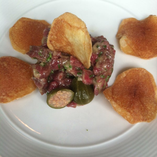 The steak tartare is mind-blowing. The bacon wrapped figs amazing. Literally everything is beyond. Superb wine list.