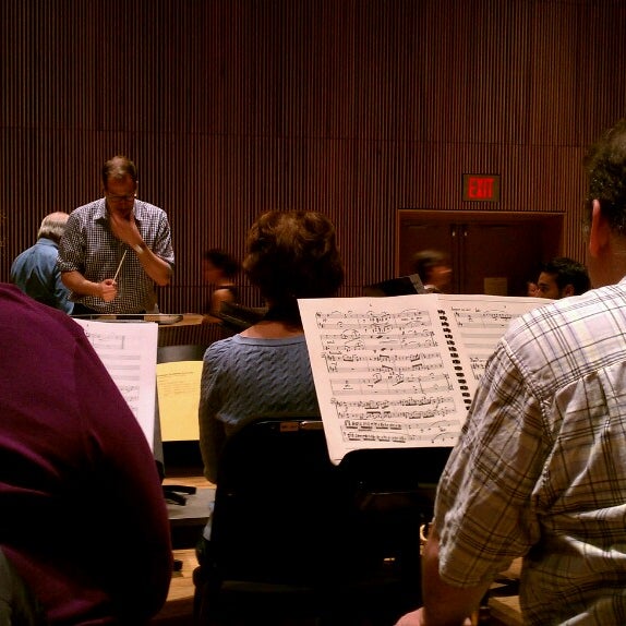 4/29/2013にAbigail W.がDiMenna Center for Classical Musicで撮った写真