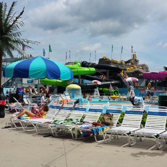 Foto diambil di Funtown Splashtown USA oleh Markus S. pada 7/6/2013