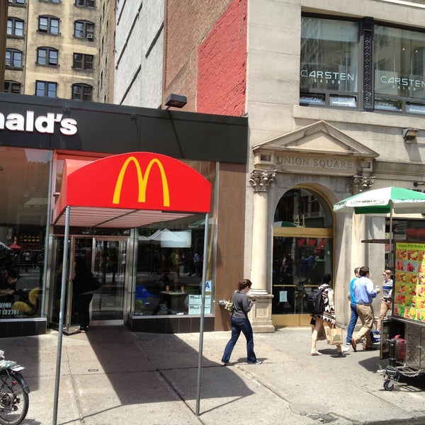 McDonald's New York 262 Canal Street (USA), McDonald's New …