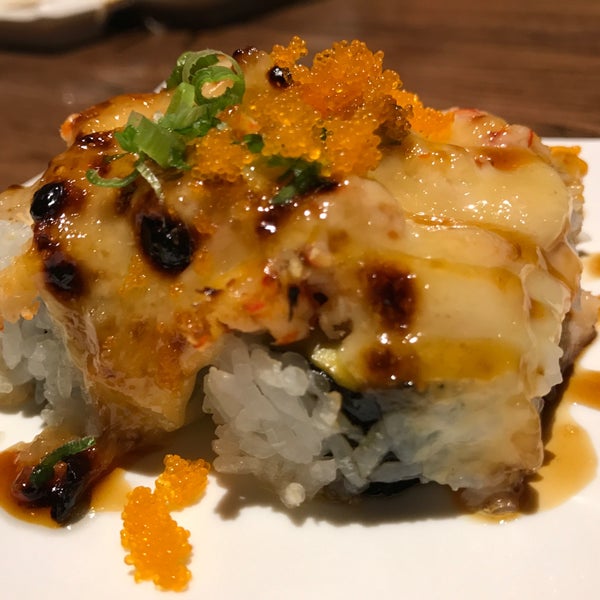 7/6/2017 tarihinde John L.ziyaretçi tarafından Sake2Me Sushi - Cerritos'de çekilen fotoğraf