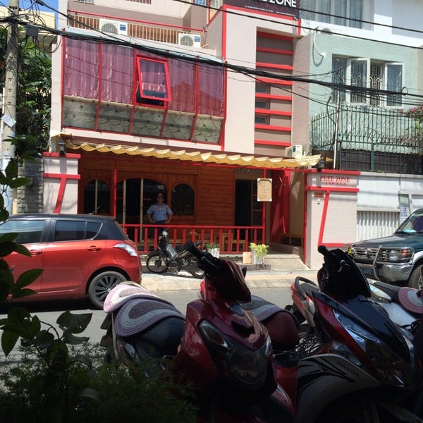 รูปภาพถ่ายที่ Decibel bar โดย Tịt เมื่อ 9/29/2014