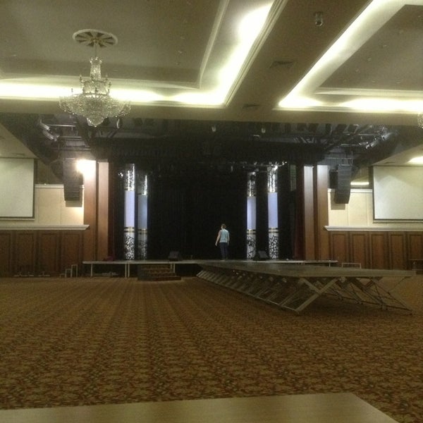 Бальный зал корстон схема