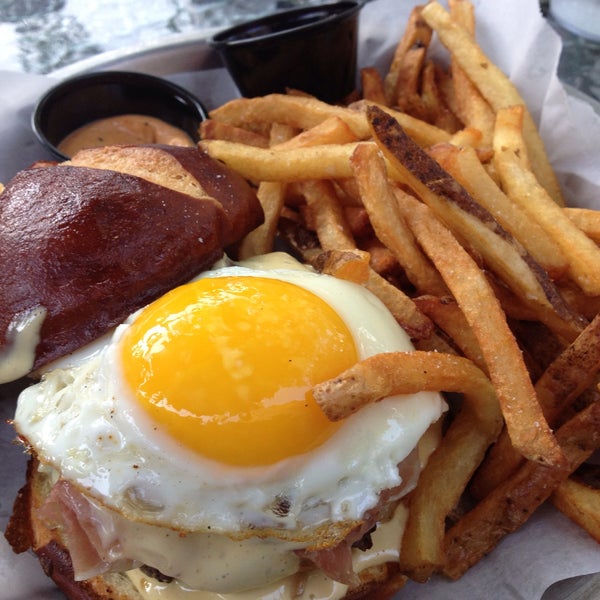 Lockdown Bar & Grill (Now Closed) Bar in Humboldt Park