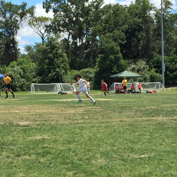 Braddock Park Park in Winter Garden