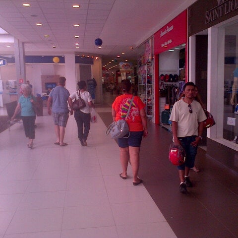 รูปภาพถ่ายที่ Shopping Cidade Norte โดย Marco V. เมื่อ 7/21/2013