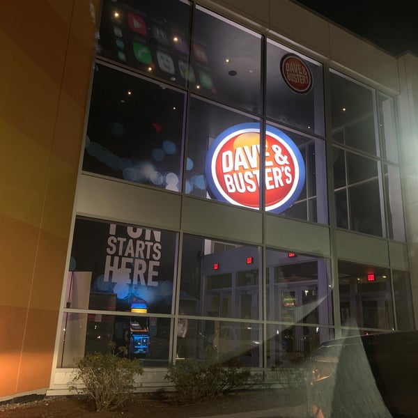 Photo taken at Dave &amp; Buster&#39;s by Christina on 12/14/2018