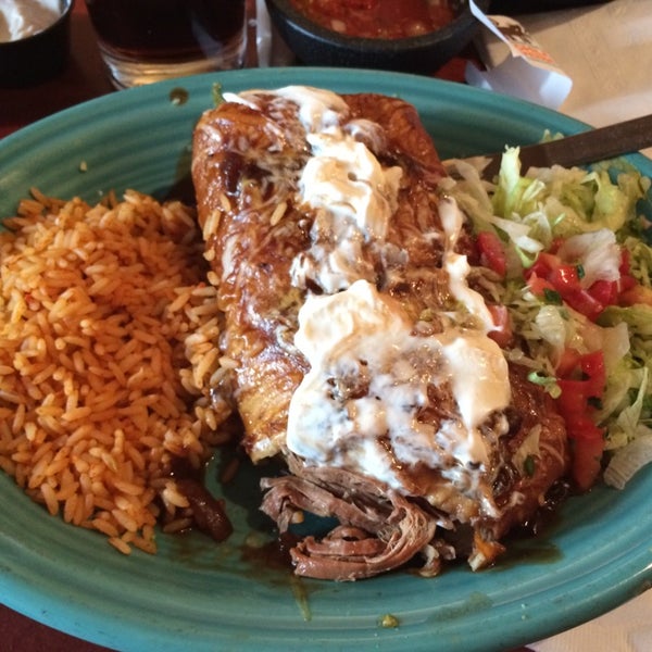Photo taken at Chile Verde Cafe - Sawmill Rd by Deirdre on 7/12/2014