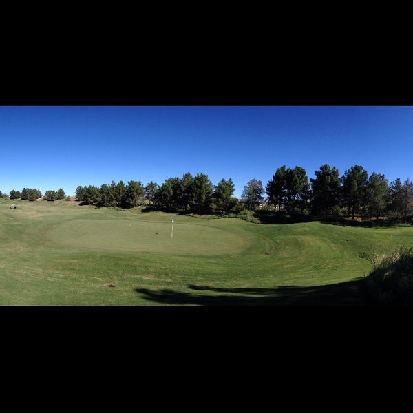 รูปภาพถ่ายที่ Royal Links Golf Club โดย Travis M. เมื่อ 9/28/2013
