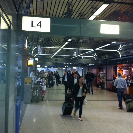 L Terminal. Атланта из терминала l до s. Gate terminal