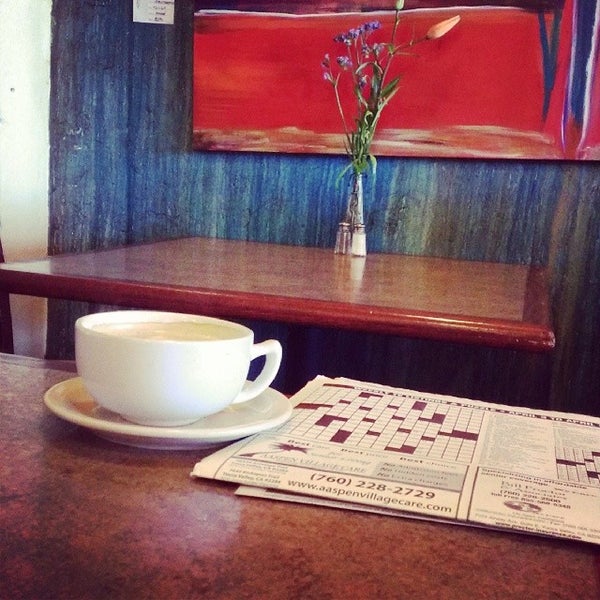 Photo taken at Ma Rouge Coffee House by Jasmine L. on 4/5/2014
