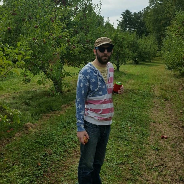 9/27/2016 tarihinde Ryan M.ziyaretçi tarafından Applecrest Farm Orchards'de çekilen fotoğraf