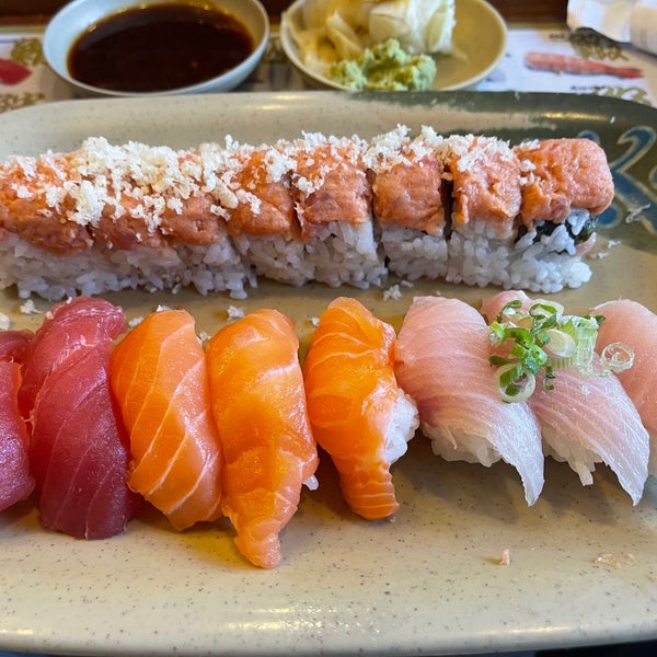 6/15/2021 tarihinde Nick C.ziyaretçi tarafından Yuka Japanese Restaurant'de çekilen fotoğraf