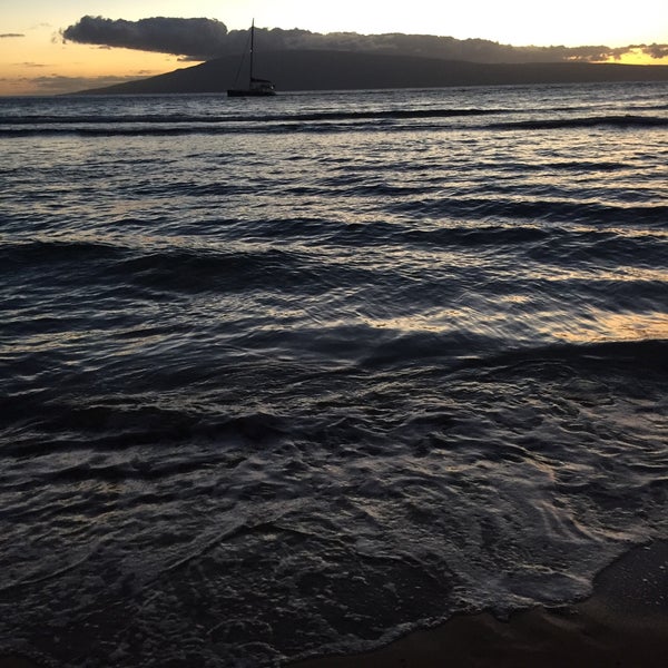 Photo taken at Marriott&#39;s Maui Ocean Club  - Lahaina &amp; Napili Towers by Kate M. on 12/6/2015