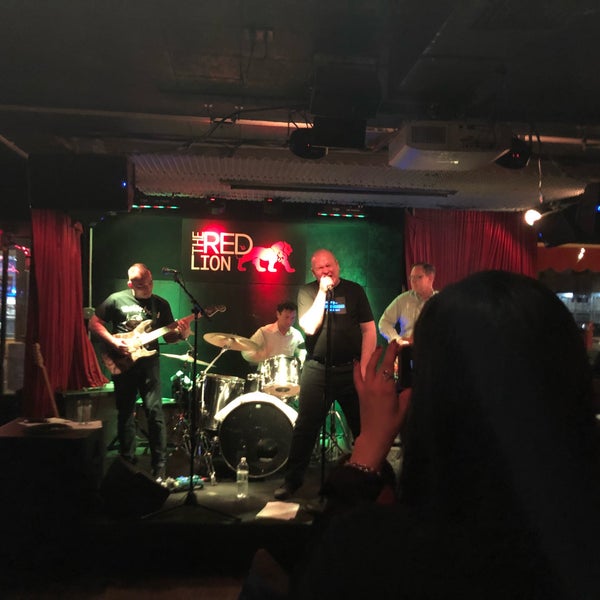 Photo taken at The Red Lion by Stan K. on 1/11/2019