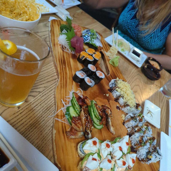 Снимок сделан в The Cultured Pearl Restaurant &amp; Sushi Bar пользователем Robert K. 7/24/2022