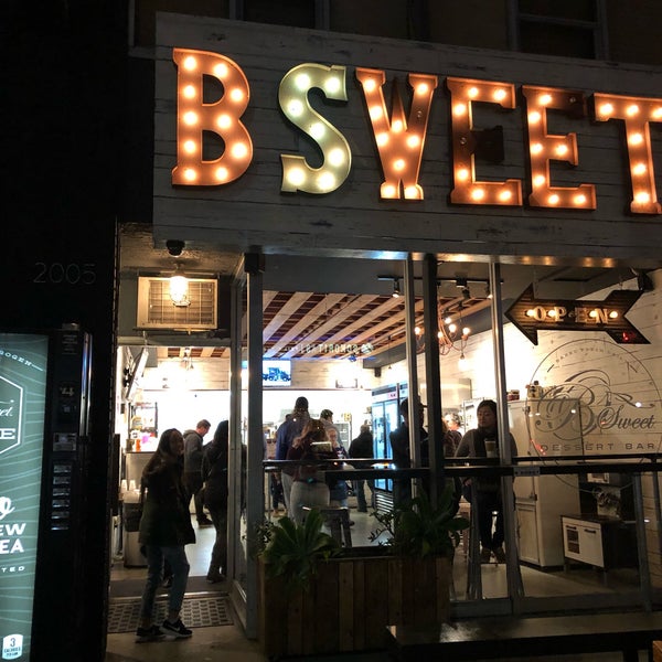 1/4/2019にRaymondがB Sweet Dessert Barで撮った写真