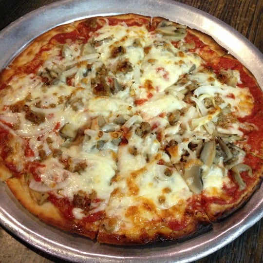 Foto diambil di Demetrio&#39;s Restaurant &amp; Pizza oleh Lisa T. pada 12/12/2012