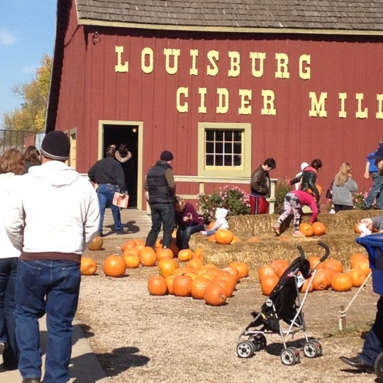 Are Dogs Allowed At Louisburg Cider Mill