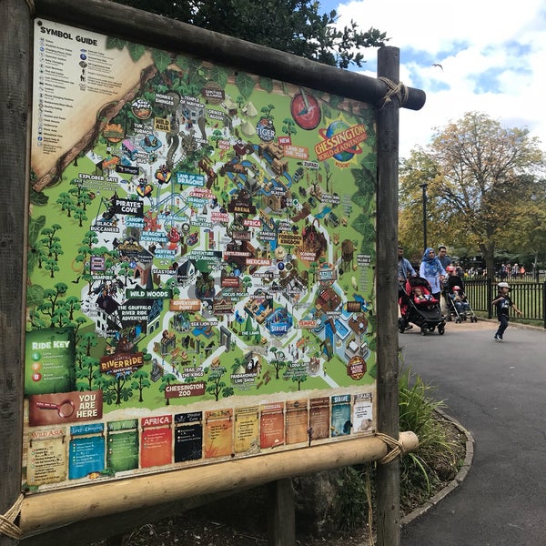 Photo taken at Chessington World of Adventures Resort by Atheer on 8/14/2018
