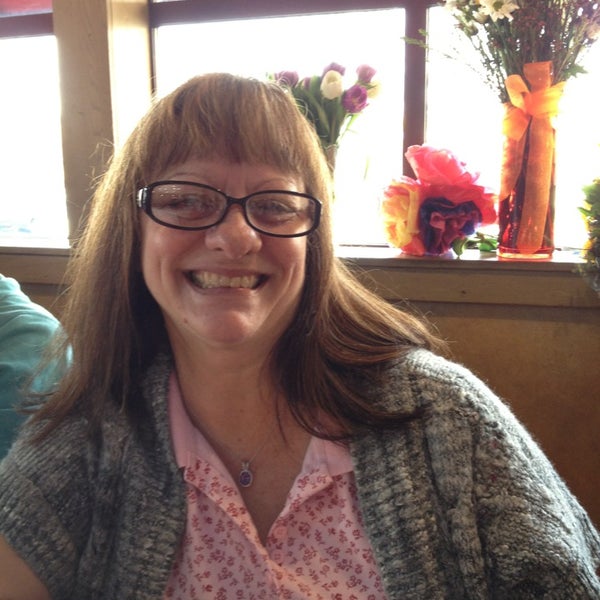 2/2/2013 tarihinde Becky L.ziyaretçi tarafından Brookfields Restaurant'de çekilen fotoğraf