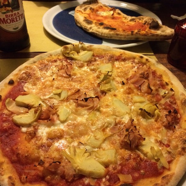 Runner Pizza Pizza Place in Firenze