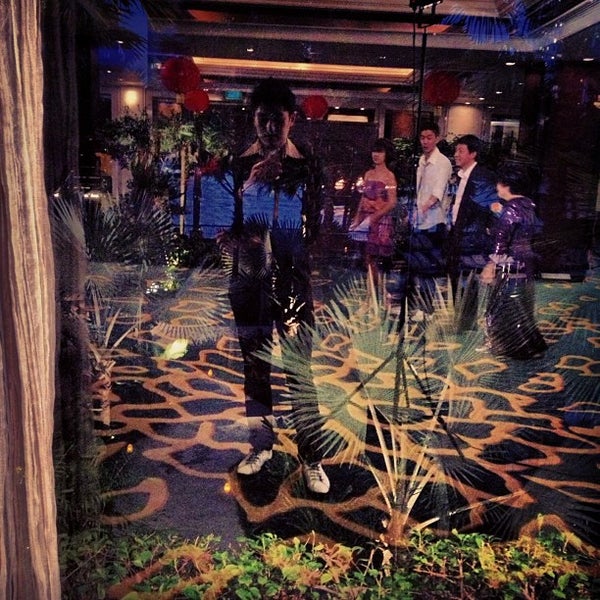 Photo taken at Shangri-La Hotel, Bangkok by Sydney T. on 9/29/2012
