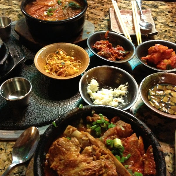 Photo prise au Hae Jang Chon Korean BBQ Restaurant par Sophia Asuelim K. le1/24/2013