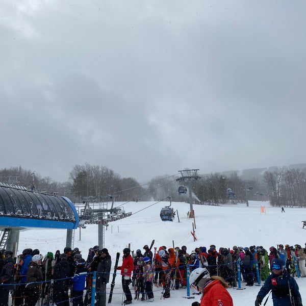 รูปภาพถ่ายที่ Belleayre Mountain Ski Center โดย Kris A. เมื่อ 2/8/2020
