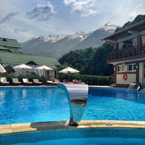 5/11/2013 tarihinde konstziyaretçi tarafından Grand Hotel Polyana'de çekilen fotoğraf