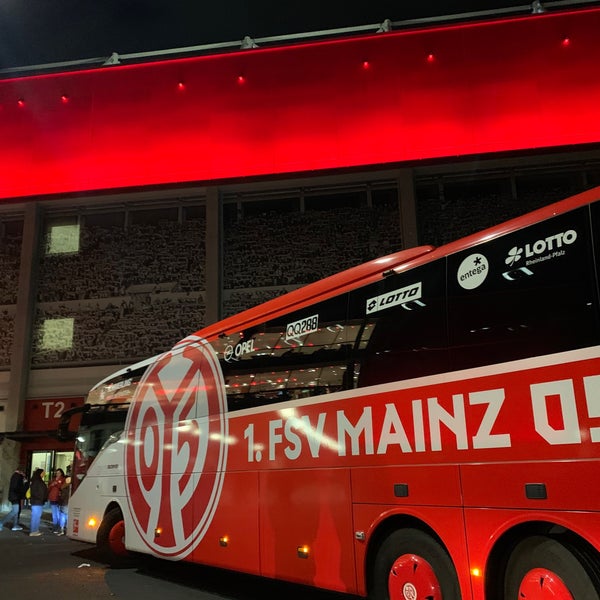 05er Fanshop in der OPEL Arena